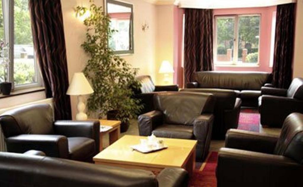 Parkside International Hotel Reading Eksteriør billede
